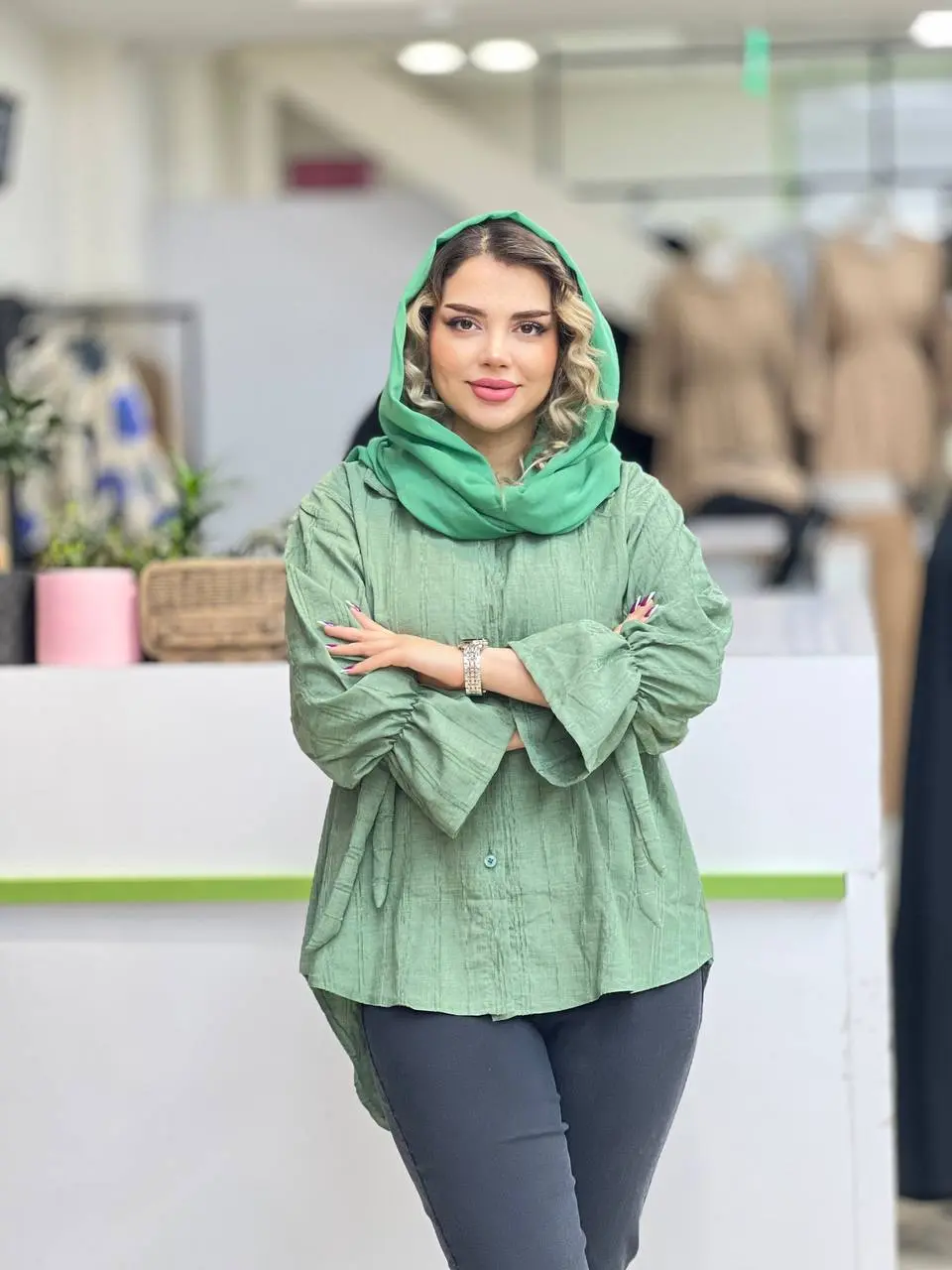 مانتو آترین